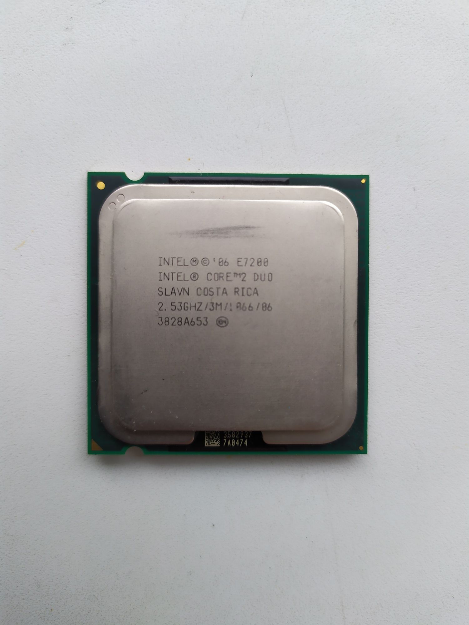 Процесор Intel Core 2 Duo E7200 2.53 GHz/3M/1066 (SLAVN) s775, tray