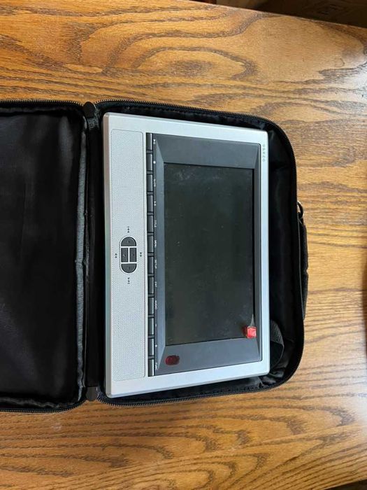 monitorki samochodowe