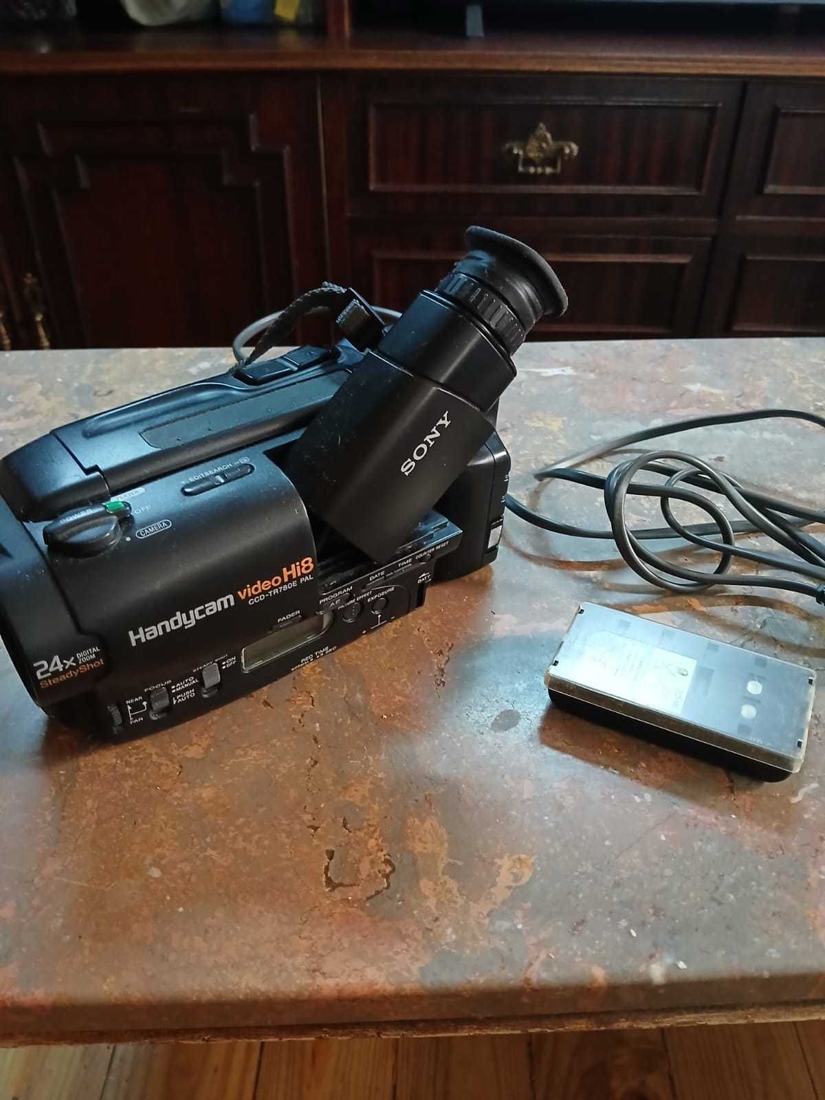 HandyCam SONY Video Hi8 com saco