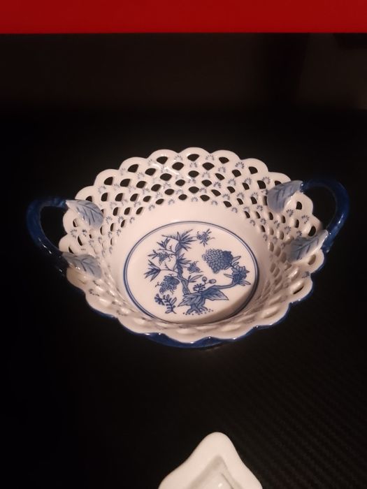PRL Porcelana koszyk
