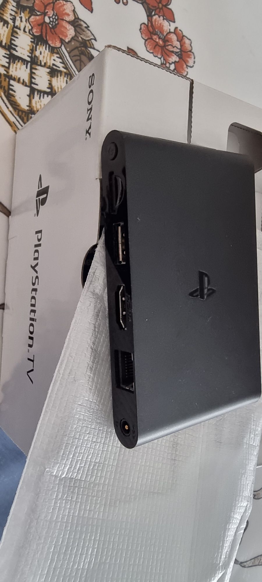 Vendo playstation tv na caixa como nova