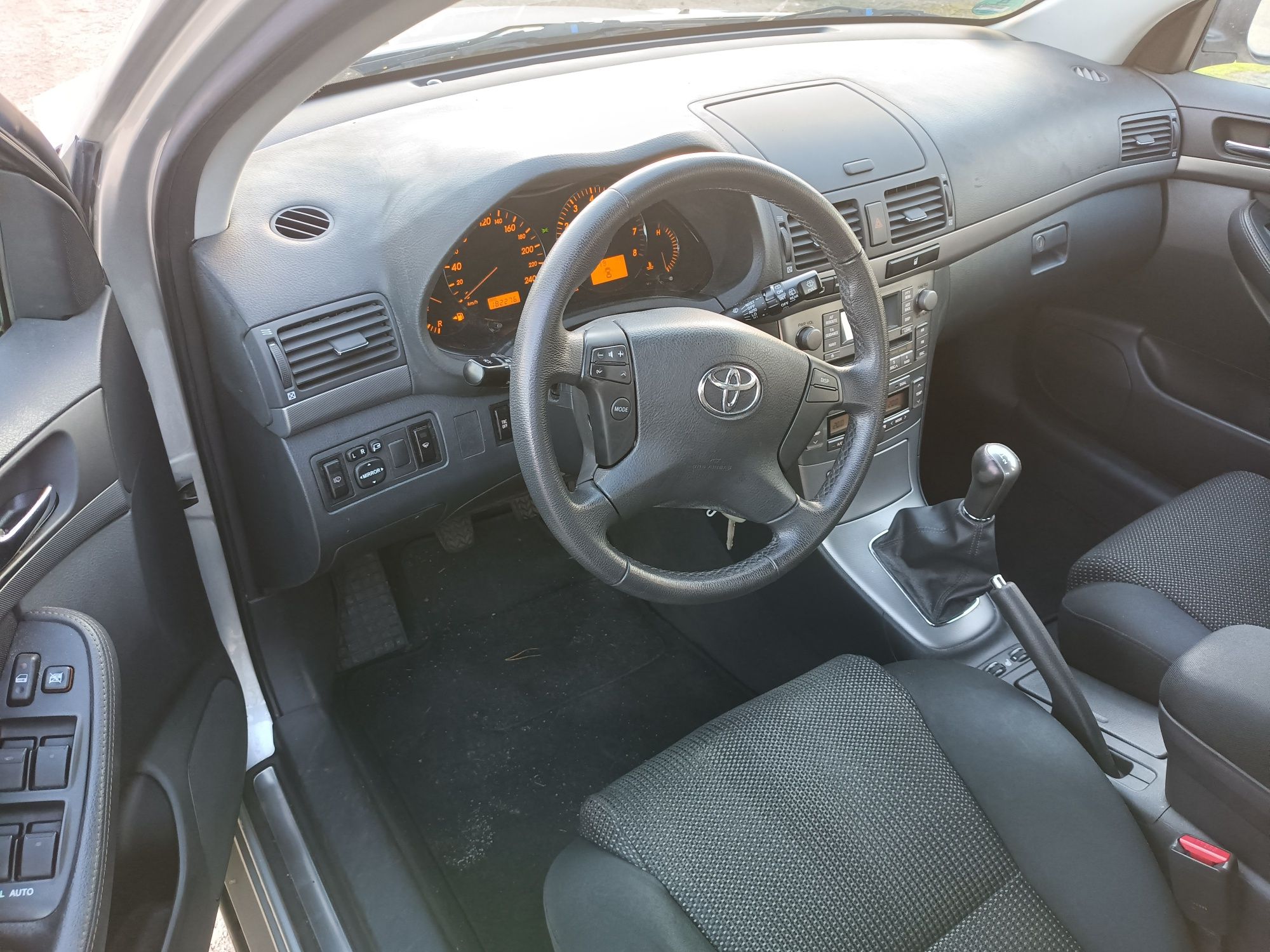 Toyota Avensis 1.8 vvti 2007 rok lift 180 tys przebiegu