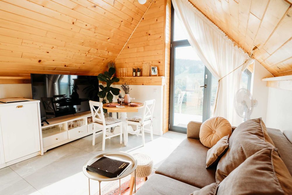 Apartamenty WHITE i ROYAL *Jacuzzi*Sauna*Bilard*Kino*Masaże*Plac Zabaw