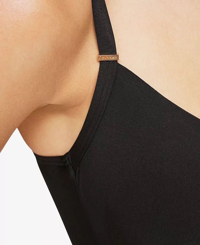 Calvin Klein купальник слитный р М-S (6 США) черного цвета