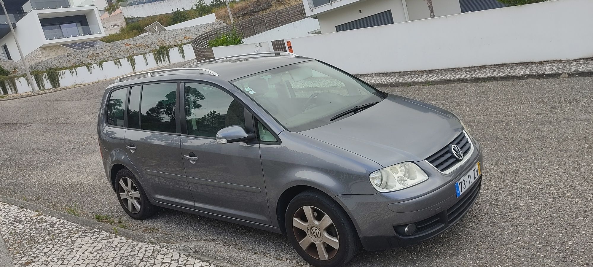 VW Touran 7 lugares gasóleo