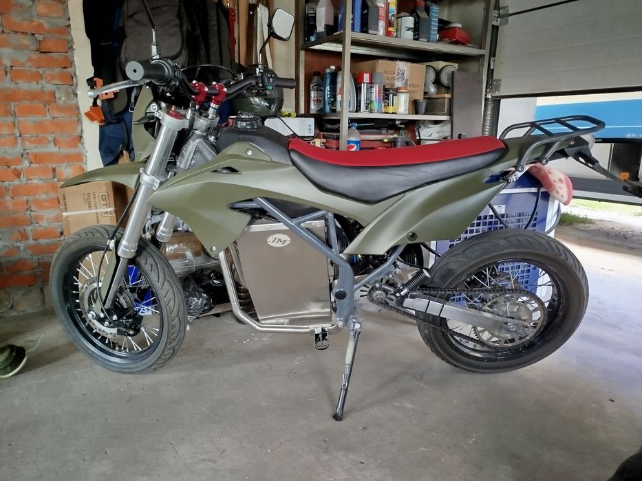 Мотард електромотоцикл