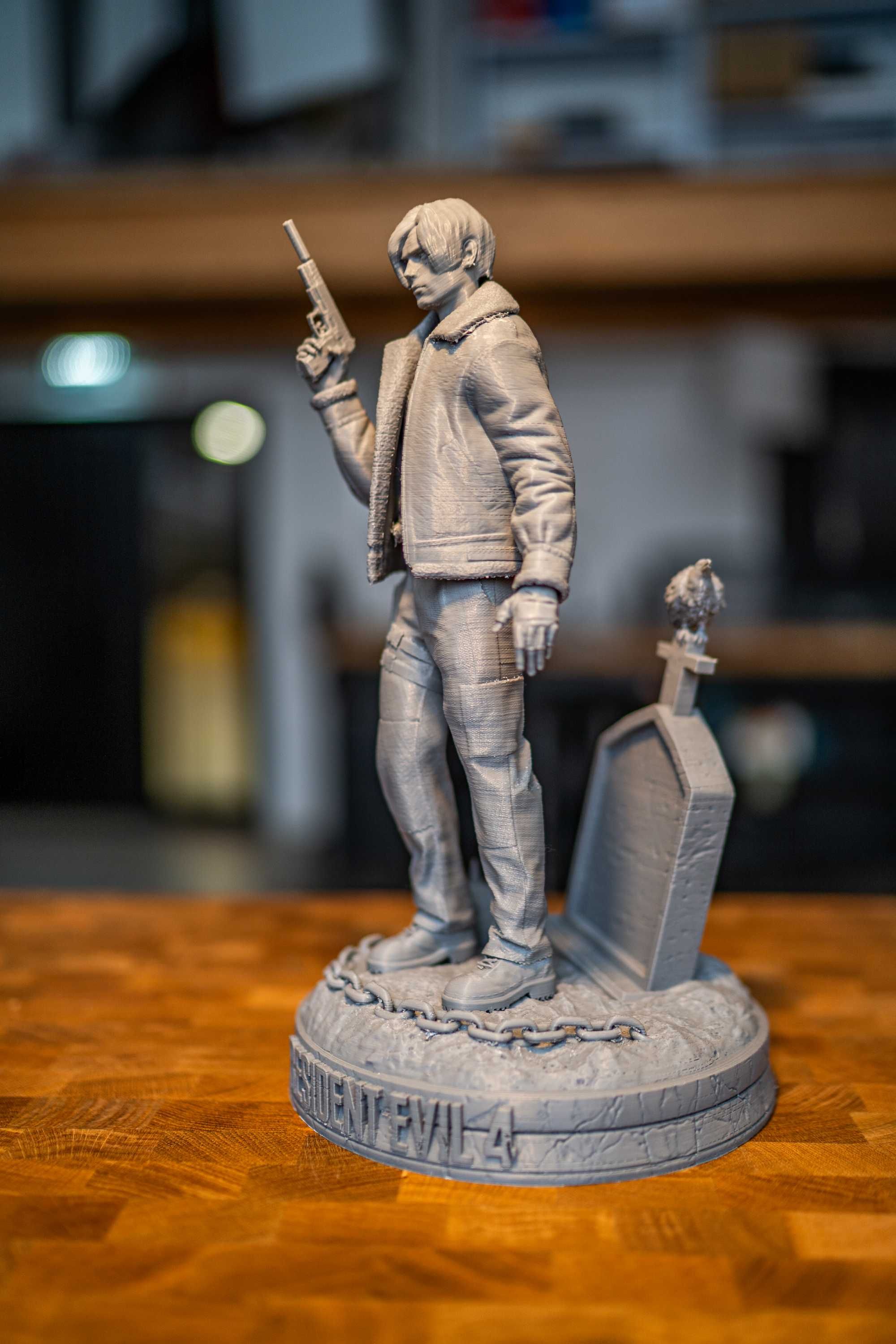 Leon RE4 - 3D Printed figurine