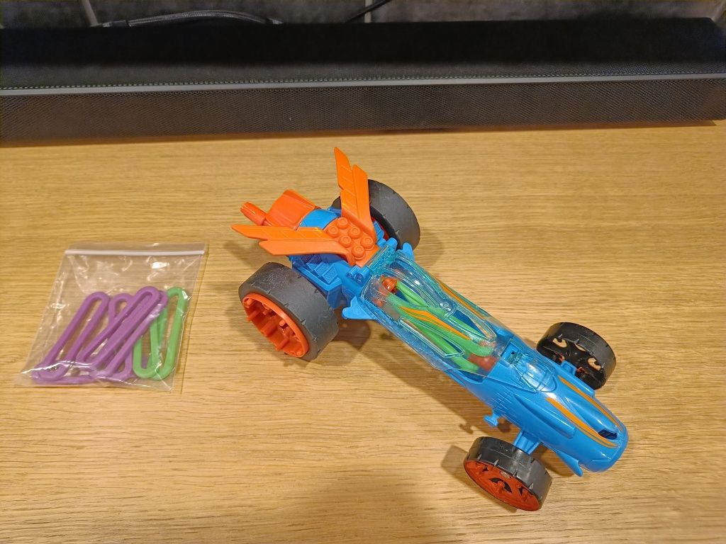 Hot Wheels Mega Autonakręciak