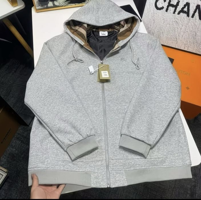 Зіпка Burberry Л,ХЛ