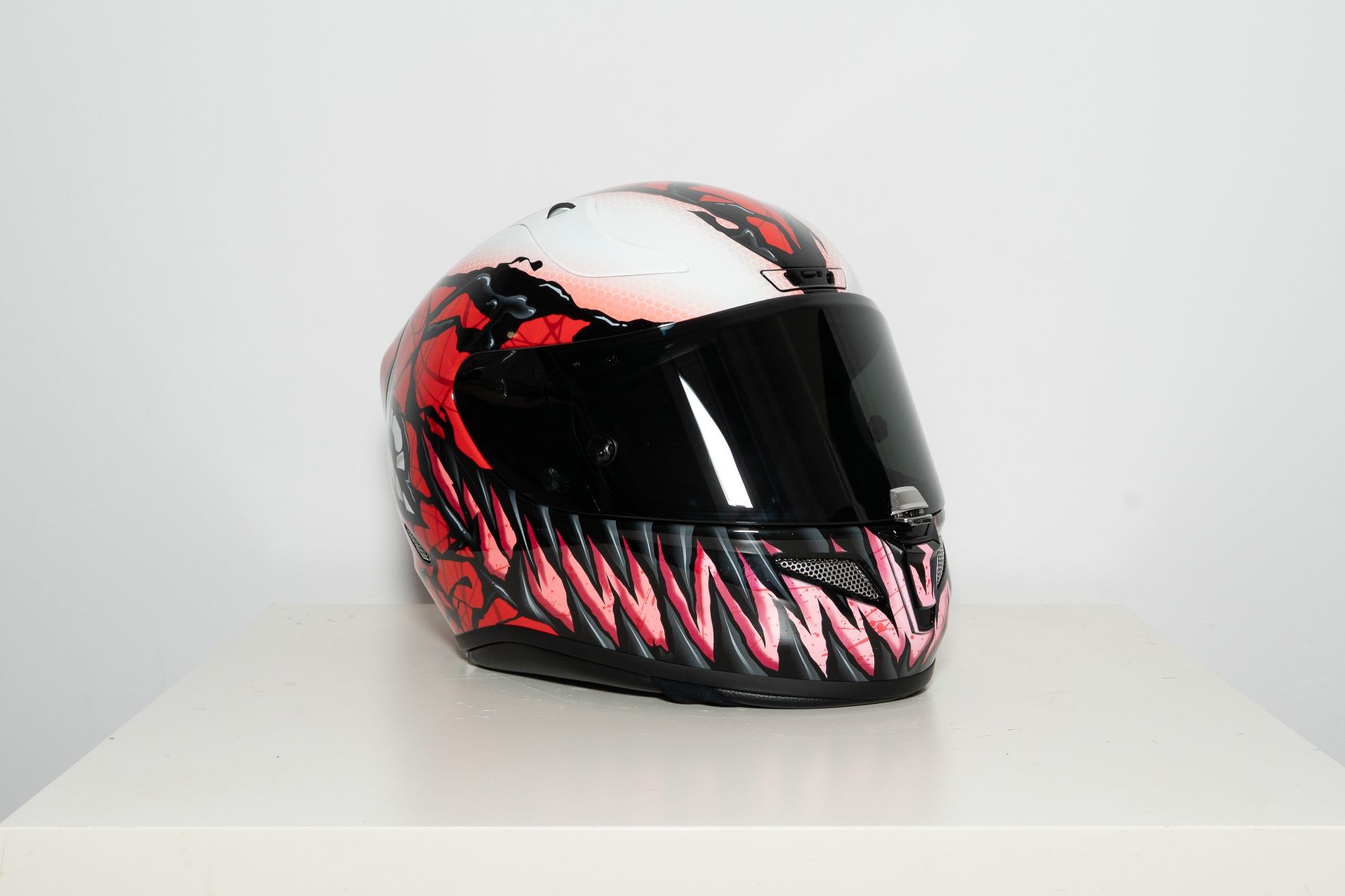 Kask HJC rpha 11 L. W malowaniu Carnage