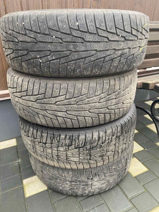 Резина зимняя Nokian r17