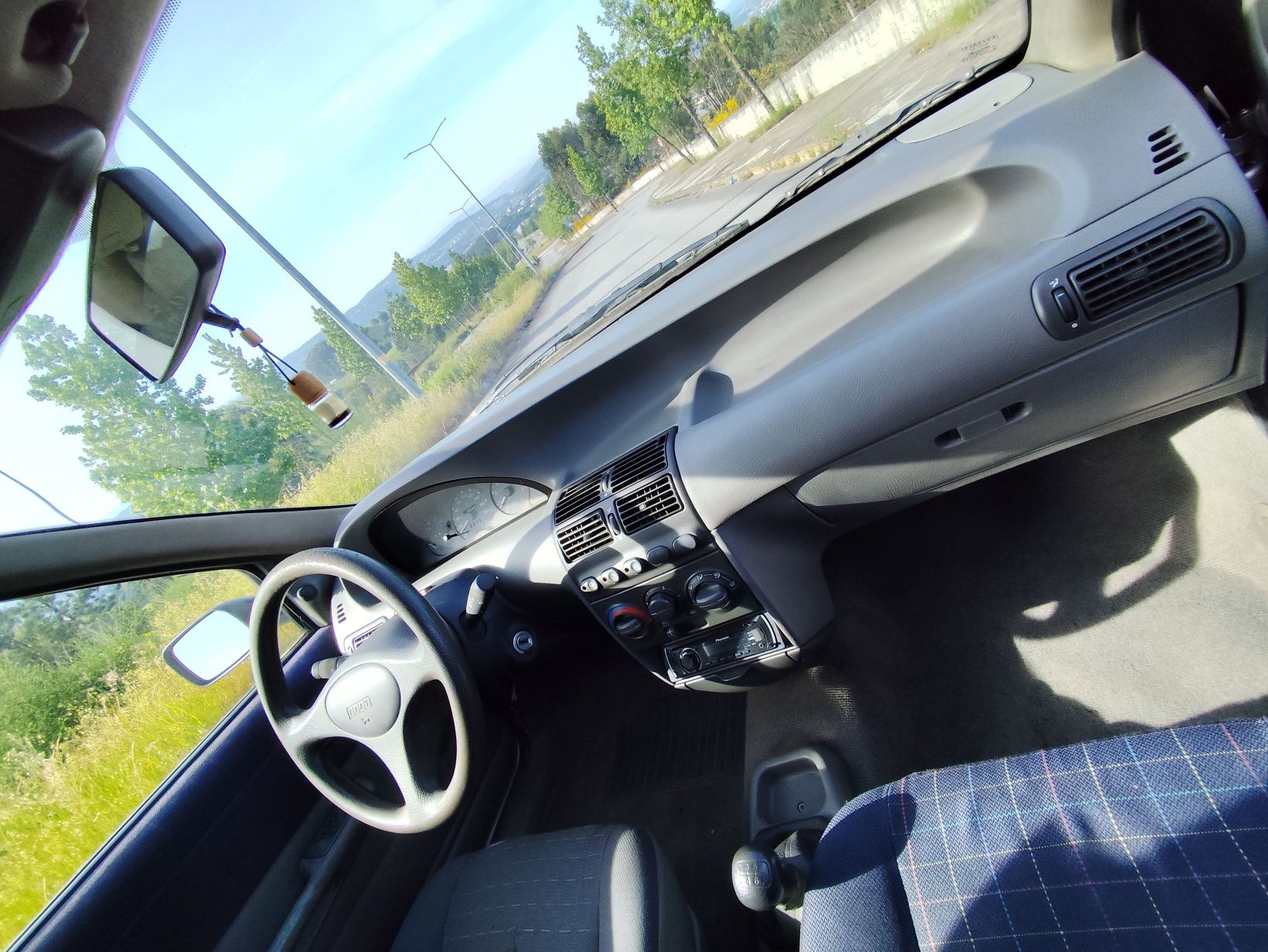 Fiat Punto 6 Speed 1.1