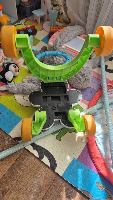 Каталка, ходунки, толокір від Fisher Price музика(tiny love, chicco)