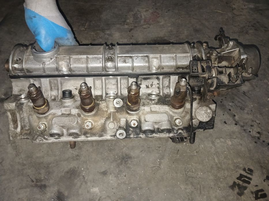 Головка блока.Гбц вольво, Carisma Laguna Scenik Volvo 1.9 TD