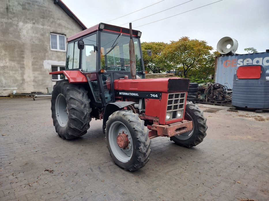 Case international 744 745xl ciągnik rolniczy 4x4