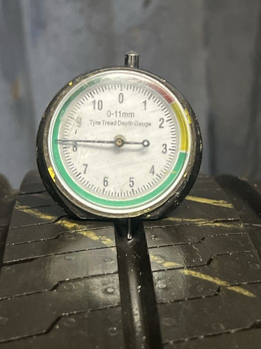 *Opony Continental 215/60/17C komplet