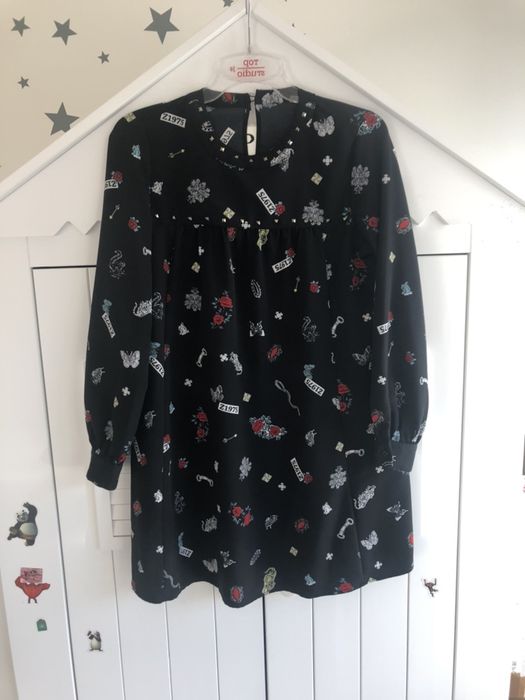 Piękna sukienka tunika ZARA czarna kwiaty róże