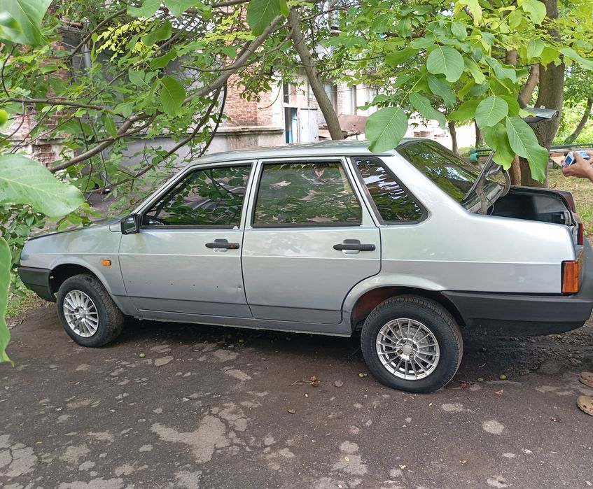 Продам ВАЗ 21099i