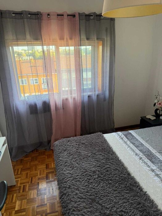 Quarto para Arrendar – Ótima Localização e Conforto!