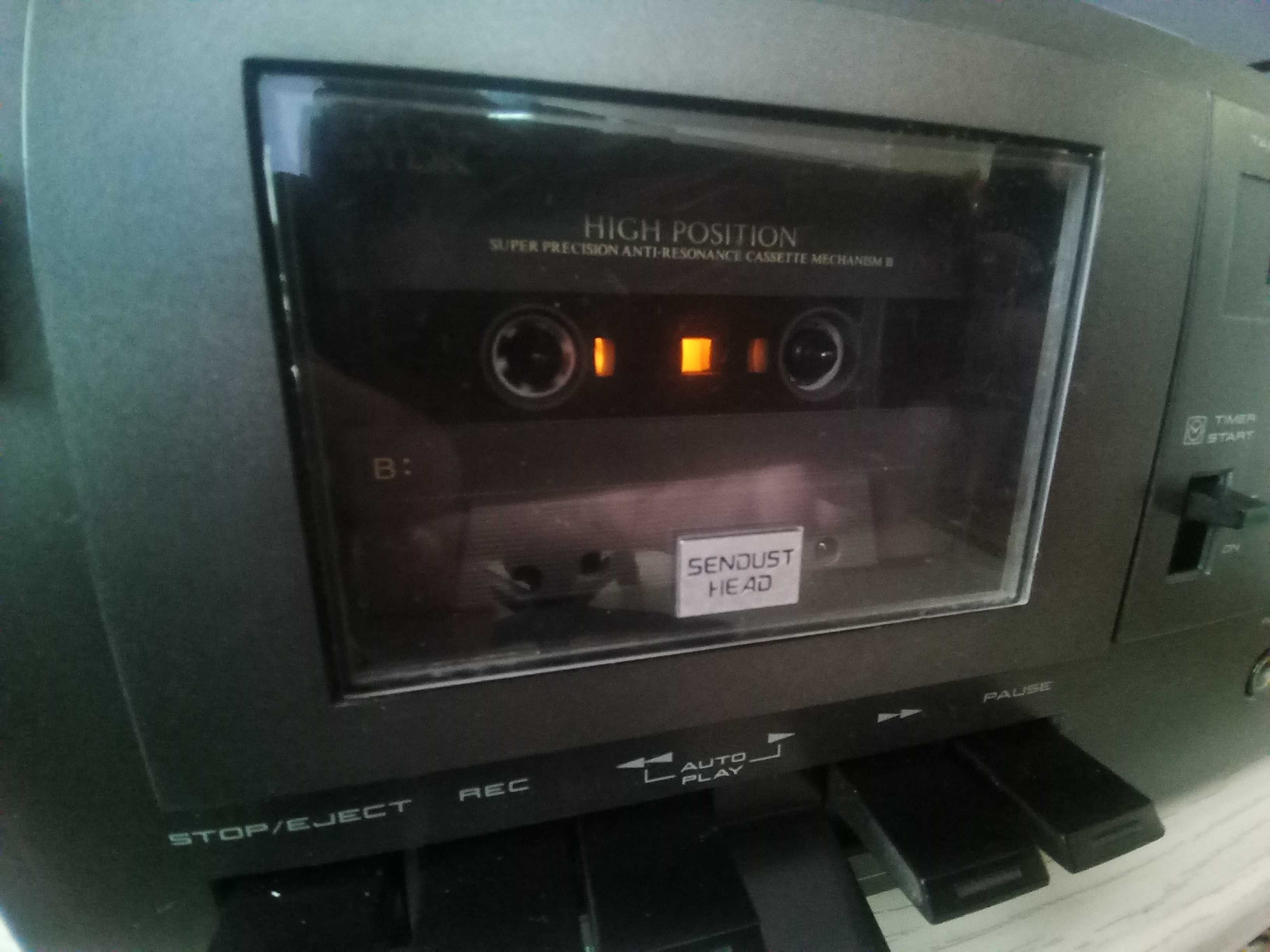 касетна дека Akai CS-M01A