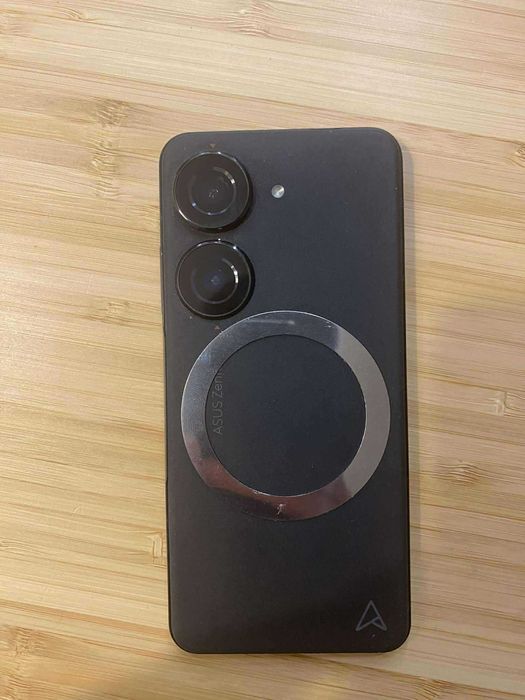 Asus zenfone 10 działa jak nowy  8GB/256GB