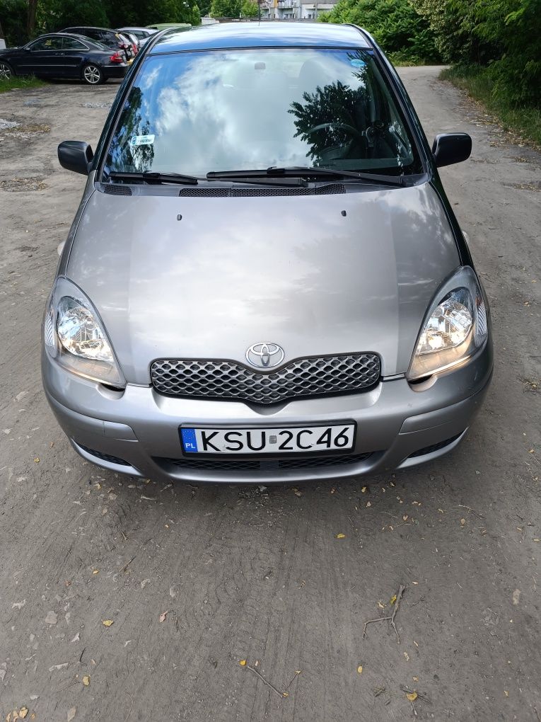 Sprzedam Toyotę Yaris 1 generacji z silnikiem. 1.4d