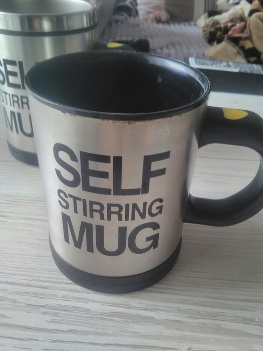 Прродам чашку мiшалку self stirring mug