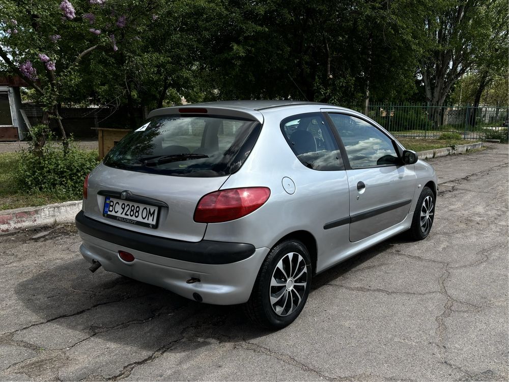 Peugeot 206 пежо газ автомат