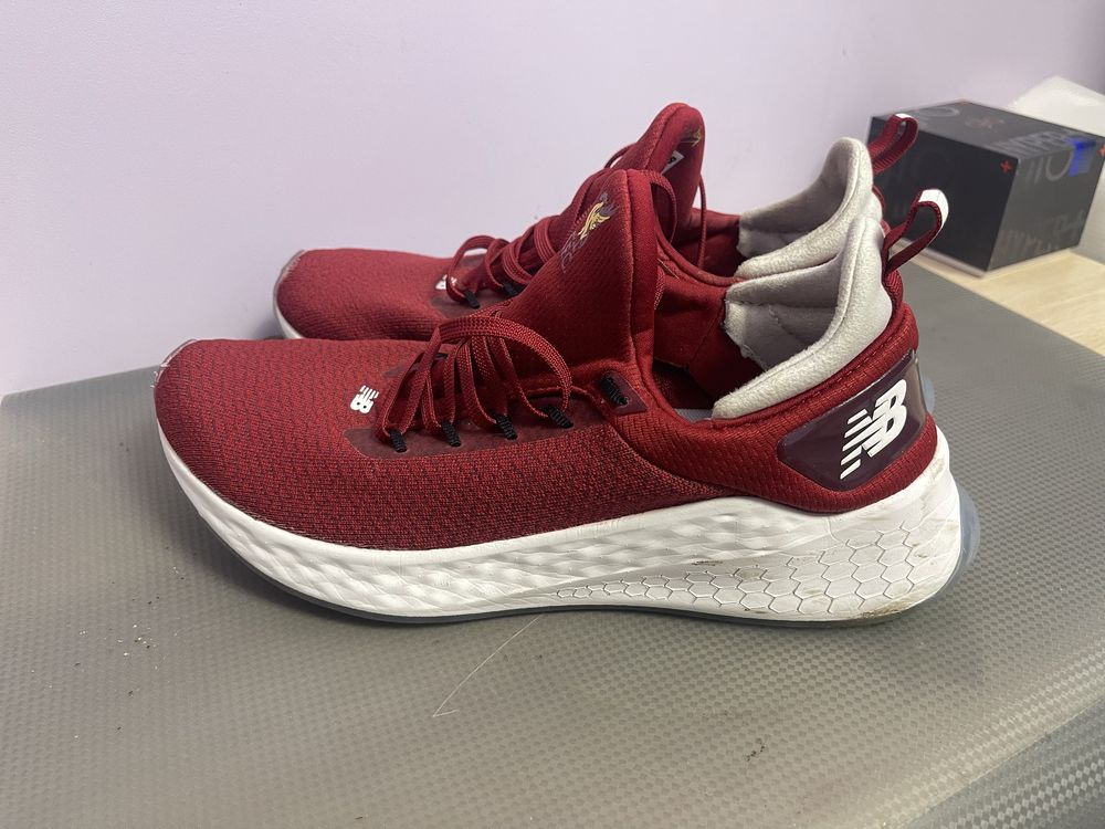 кросівки New Balance