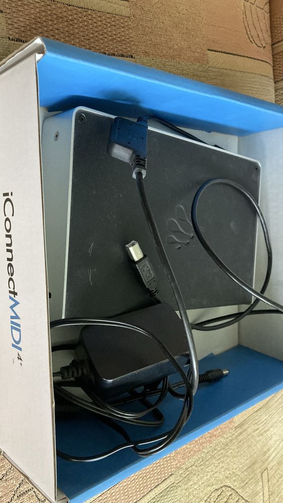 Iconnect midi 4+ interfejs