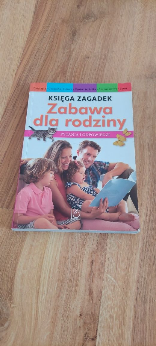 Księga zagadek pytania i odpowiedzi