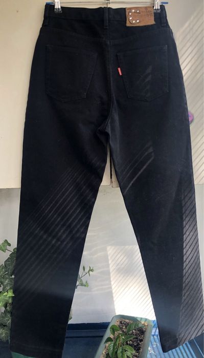 Женские чёрные джинсы