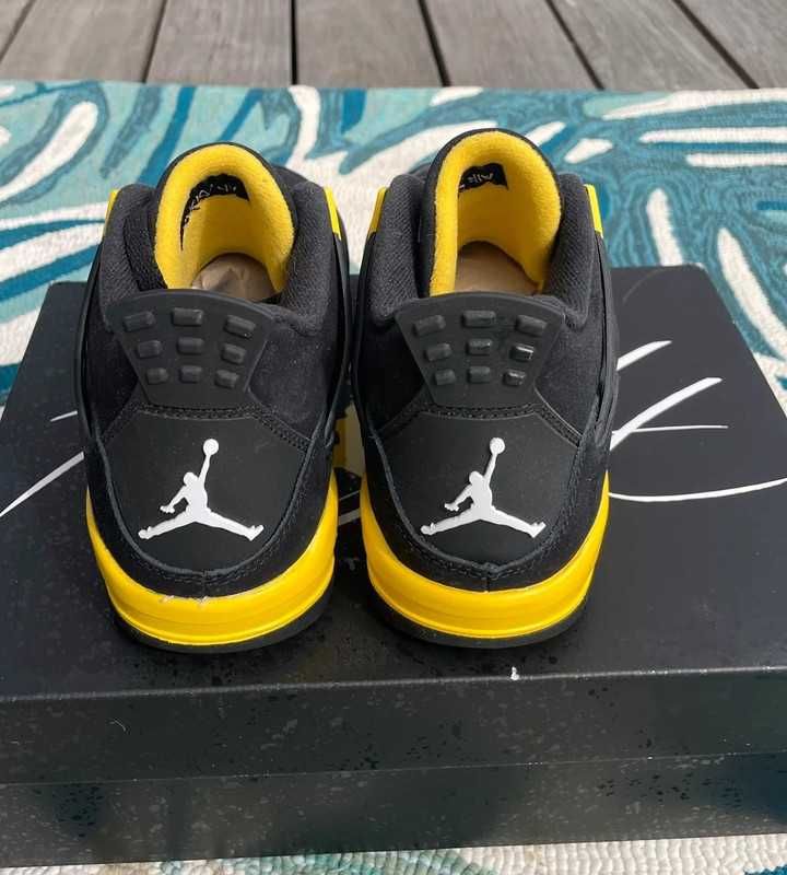 New Nike Air Jordan 4 Retro Thunder Eu 40