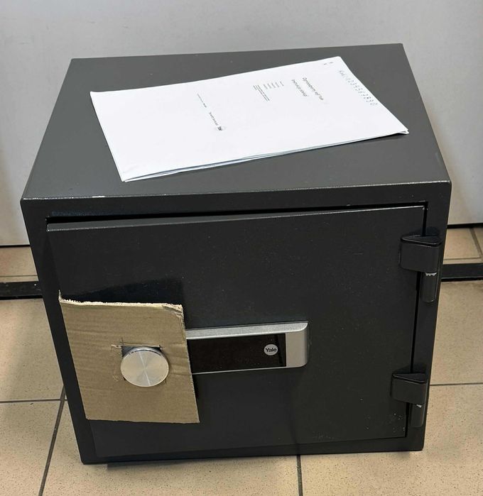 Sejf dokumentowy ognioodporny YALE YFM/352/FG2/B