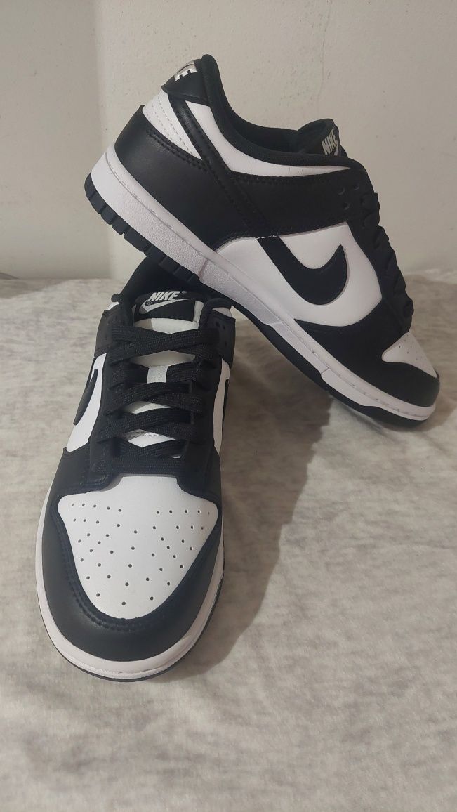 Tennis nike panda 40