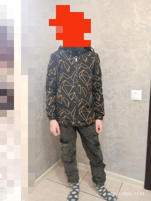 Куртка осіння 134