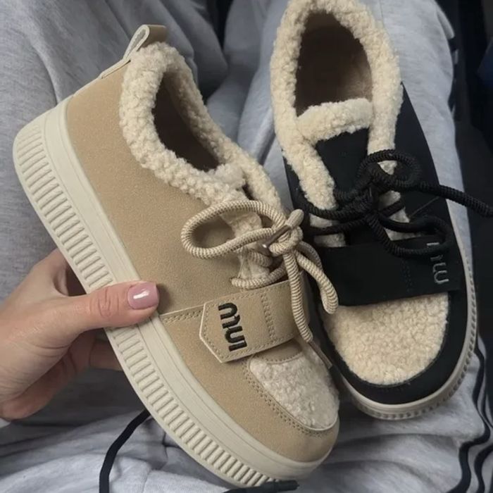 Кросівки, угги в стилі міу