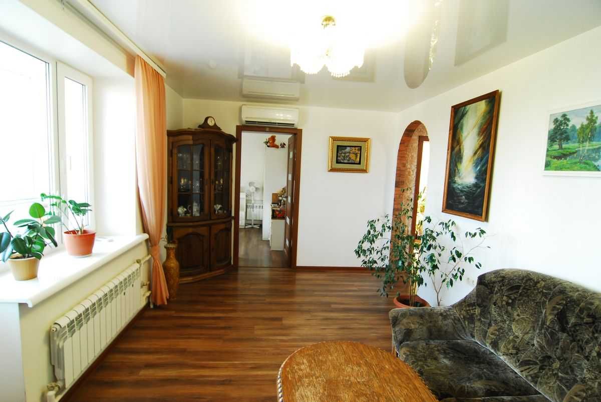 Продам 3 комн. квартиру с ремонтом    в районе Одесской
