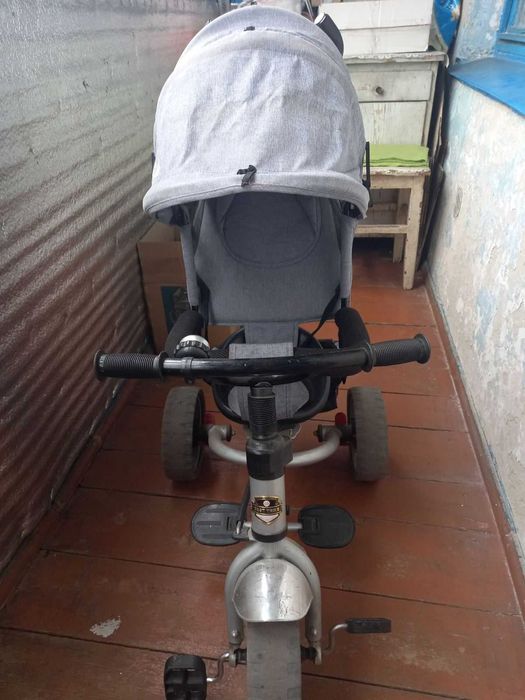 Велосипед с родительской ручкой