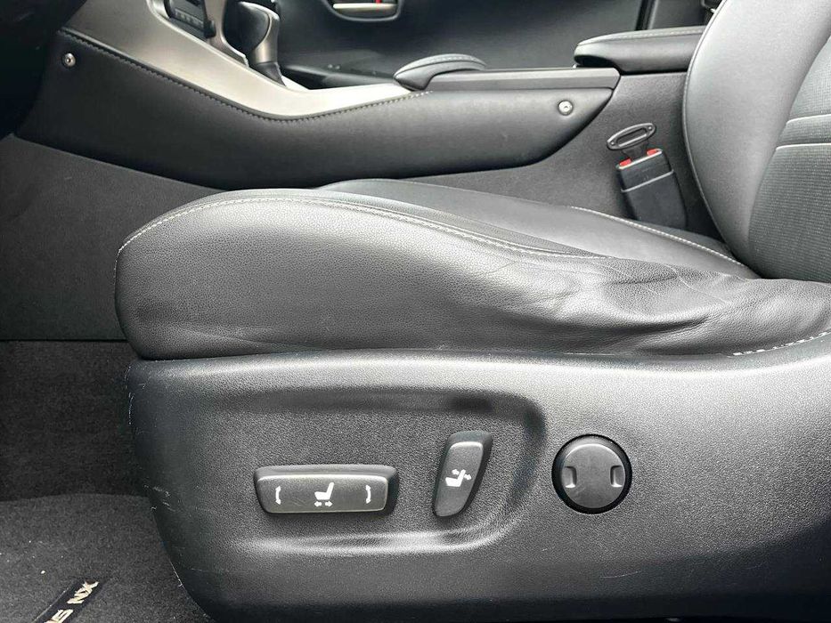 Lexus NX 2015 2,0 бензин