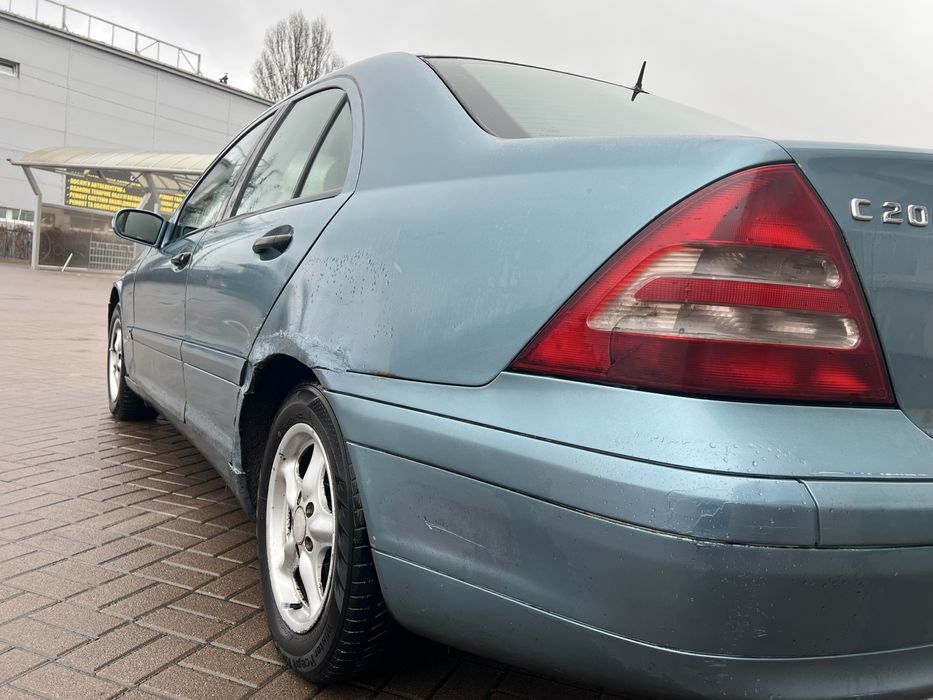 Mercedes-Benz C180 W203