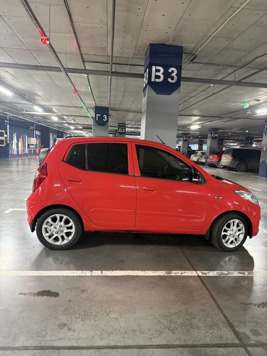 Hyundai i10 2012 автомат