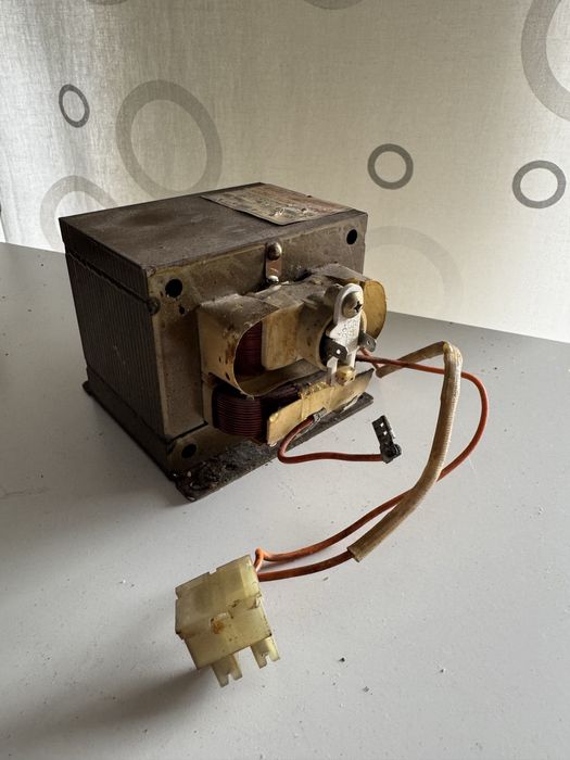 Transformator z mikrofalowki