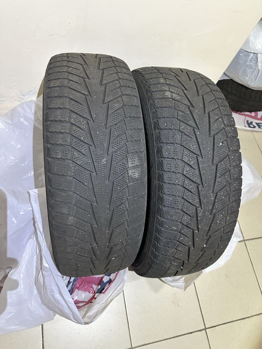 Зимові шини  Hankook Winter I Cept iZ 2 215/60 R16