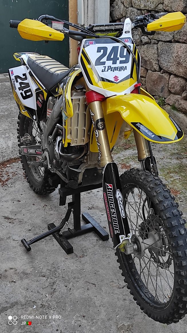 RMZ 250 matrículada