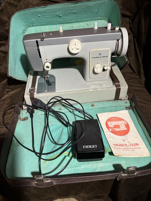 Швейная машинка Чайка 132М
