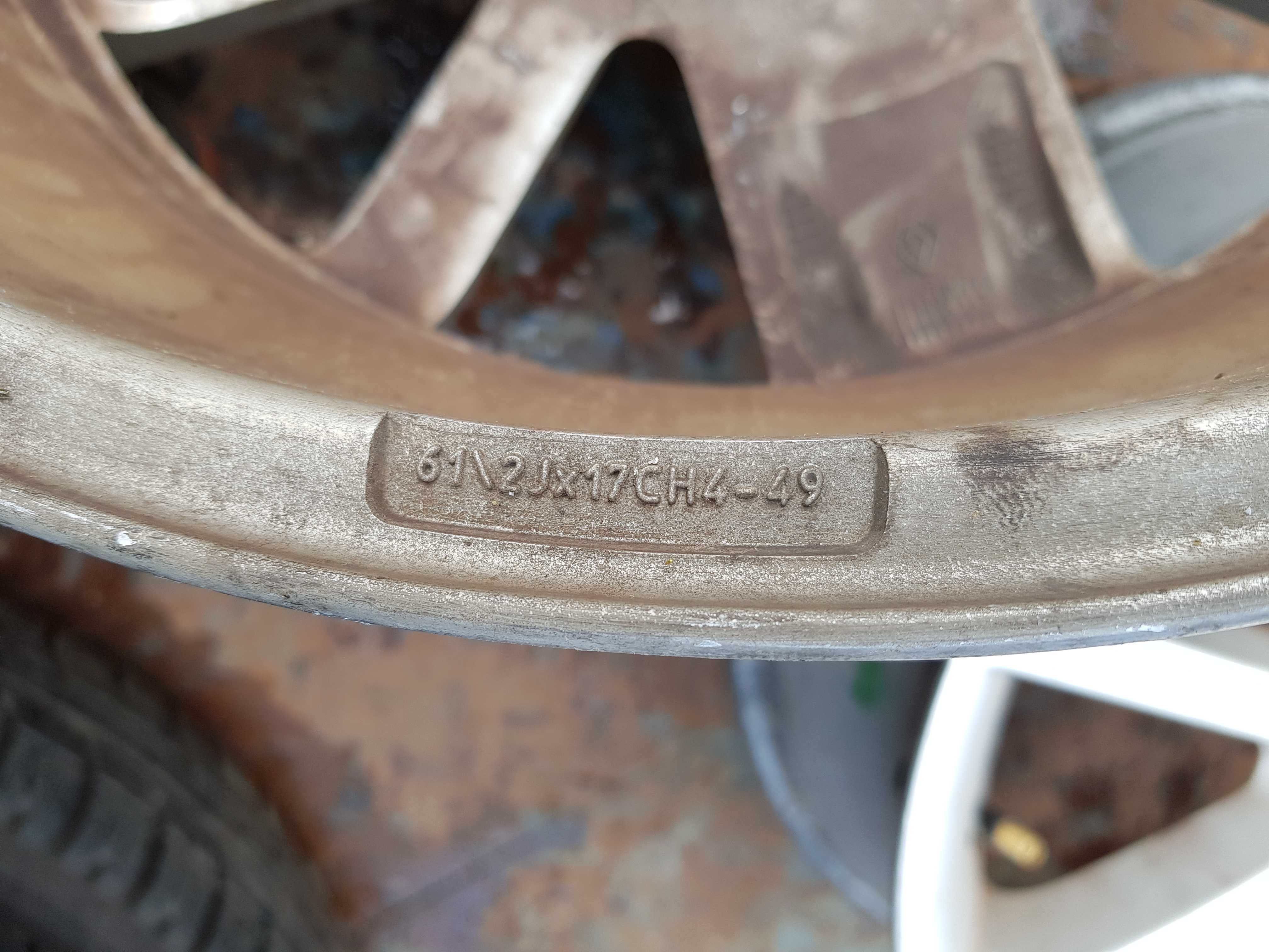 Felgi Aluminiowe Alufelgi Alusy Alu Renault 4x100 17 6.5Jx17 ET 49