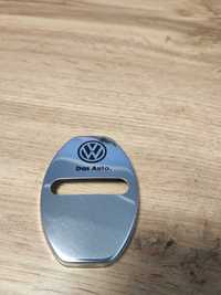 Декоративний значок на двеві Volkswagen