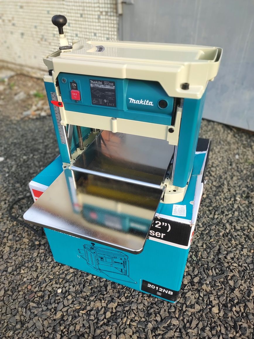 Продам рейсмус Makita 2012 NB