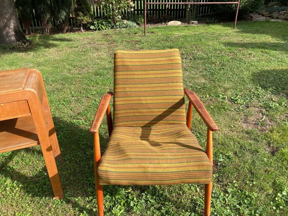 Sprzedam fotele i komodę